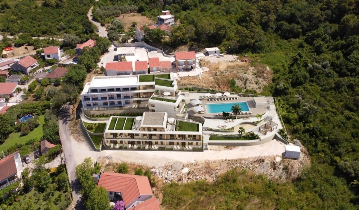 Stanovi u novom modernom kompleksu sa bazenom i igralištem, Tivat